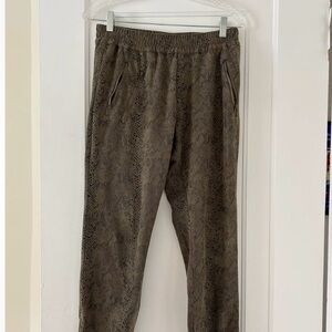 Fate Snake Print Faux Suede Joggers Pants Womens Large Black Elastic Waist